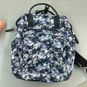 Baggalini backpack